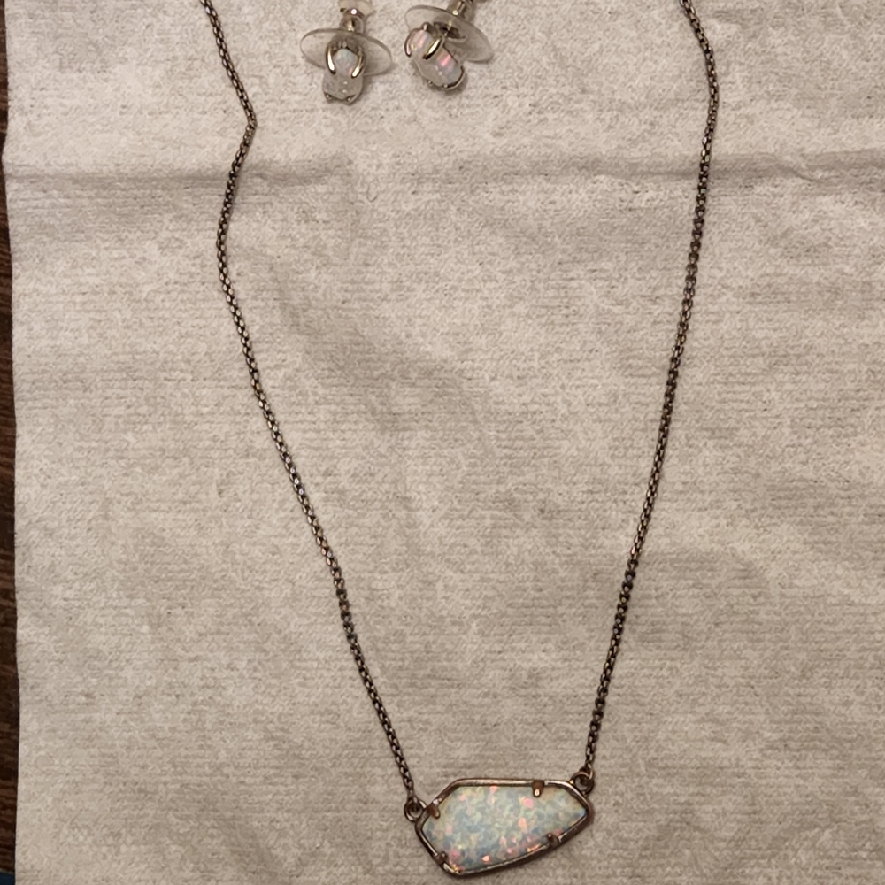 Kendra Scott necklace and earrings set white kyocera opal